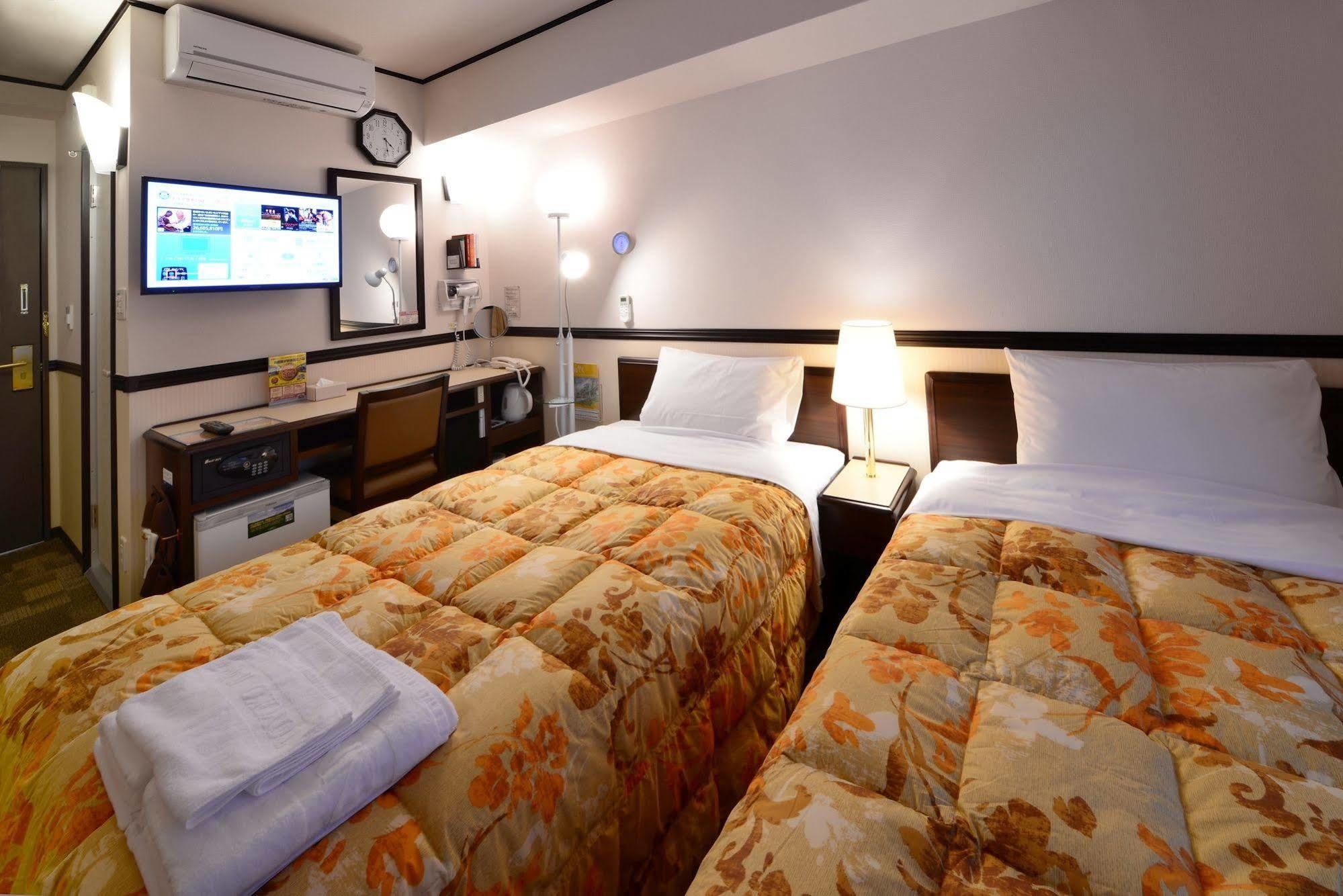 Toyoko Inn Shin-Yamaguchi-Eki Shinkansen-Guchi Zewnętrze zdjęcie
